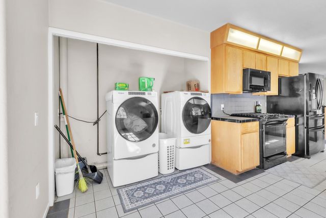 7568 Cripple Creek Rd, Citrus Heights, CA 95610