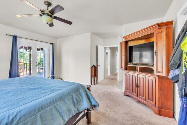 7568 Cripple Creek Rd, Citrus Heights, CA 95610