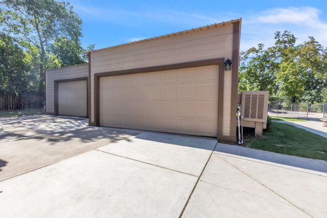 7568 Cripple Creek Rd, Citrus Heights, CA 95610
