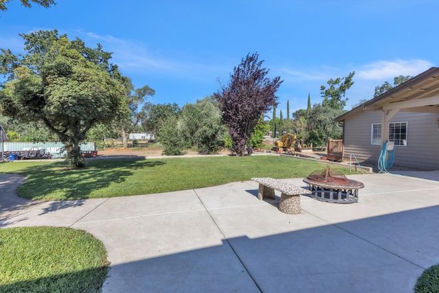 7568 Cripple Creek Rd, Citrus Heights, CA 95610