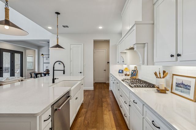 601 N Pecan Parkway, Northlake, TX 76247