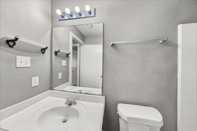 833 Lightningbug Lane, Conroe, TX 77301