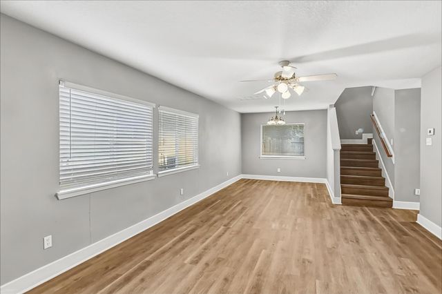 833 Lightningbug Lane, Conroe, TX 77301
