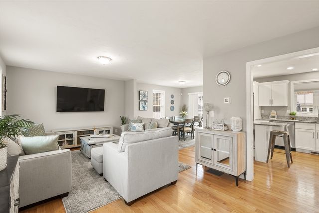 39 Sewell St, Brockton, MA 02301