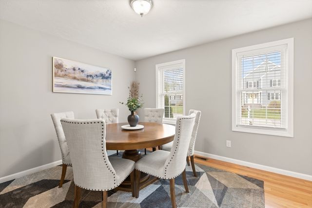 39 Sewell St, Brockton, MA 02301
