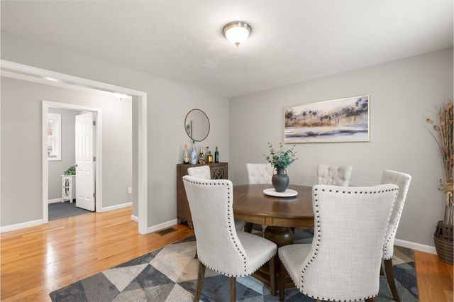 39 Sewell St, Brockton, MA 02301