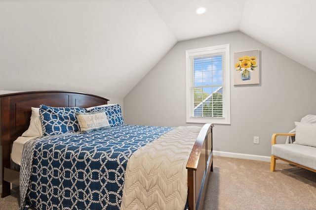 39 Sewell St, Brockton, MA 02301