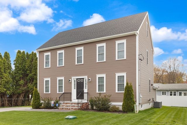 39 Sewell St, Brockton, MA 02301