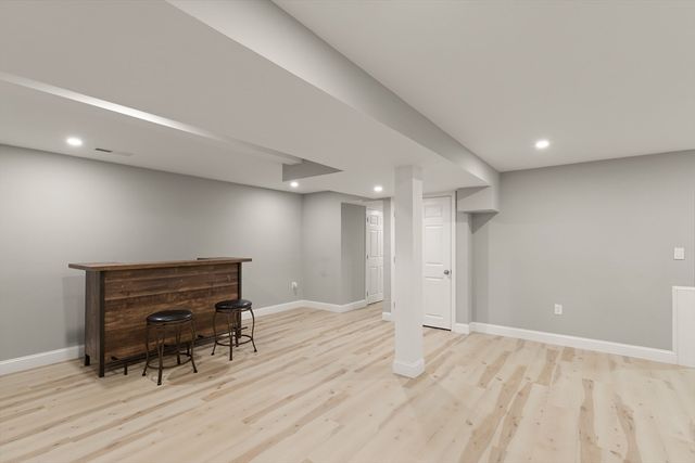 39 Sewell St, Brockton, MA 02301