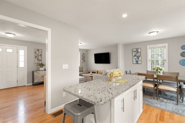 39 Sewell St, Brockton, MA 02301
