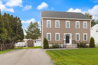 39 Sewell St, Brockton, MA 02301