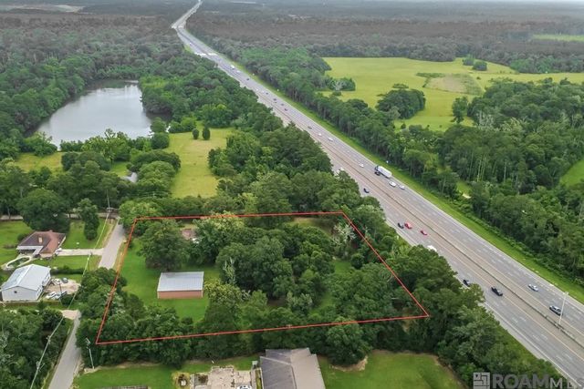 13990 Hartman Ln, Walker, LA 70785
