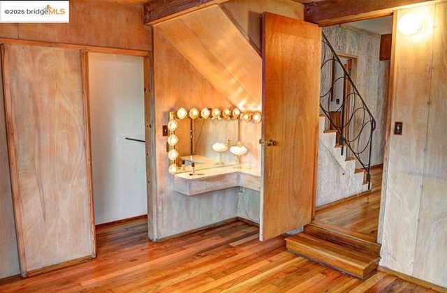 986 Kains Ave, Albany, CA 94705