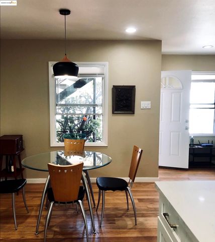 986 Kains Ave, Albany, CA 94705