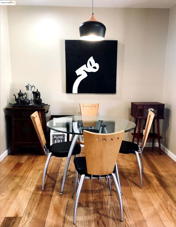 986 Kains Ave, Albany, CA 94705