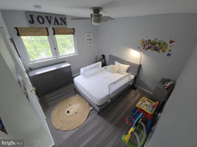 10 AVALON RD, Pennington, NJ 08534