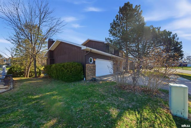 4609 W LYNNHURST Drive, Peoria, IL 61615