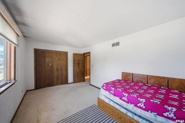 4609 W LYNNHURST Drive, Peoria, IL 61615