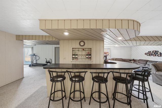 4609 W LYNNHURST Drive, Peoria, IL 61615