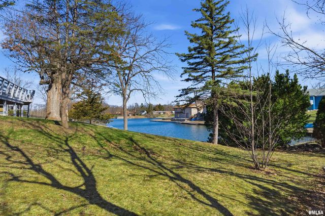 4609 W LYNNHURST Drive, Peoria, IL 61615