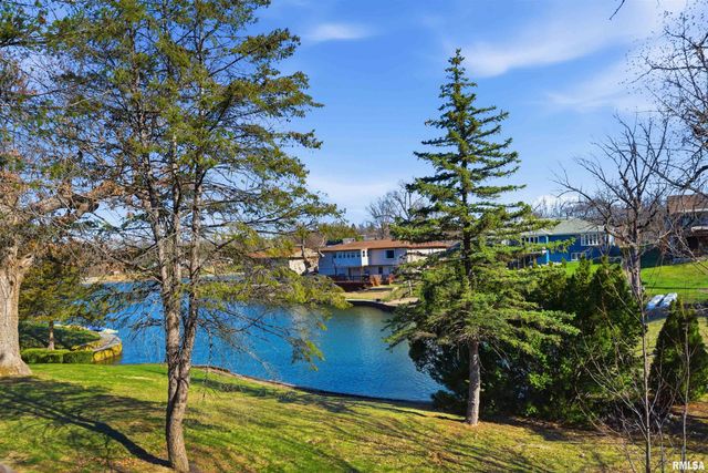 4609 W LYNNHURST Drive, Peoria, IL 61615