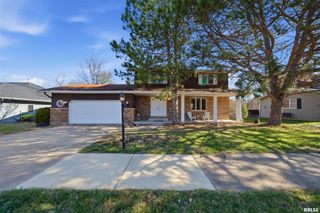 4609 W LYNNHURST Drive, Peoria, IL 61615