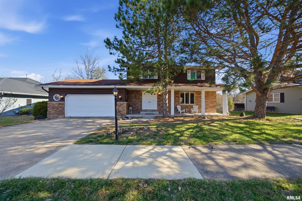 4609 W LYNNHURST Drive, Peoria, IL 61615