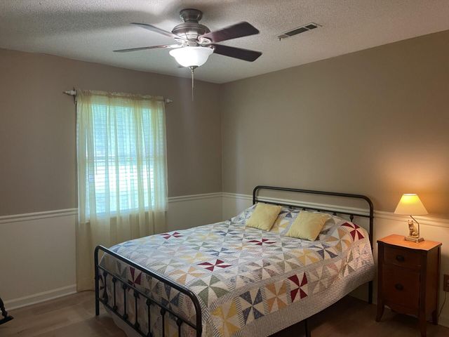 1165 Heritage Drive, Manning, SC 29102