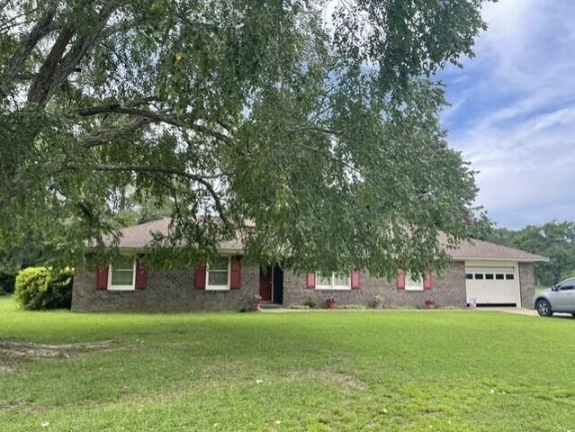1165 Heritage Drive, Manning, SC 29102