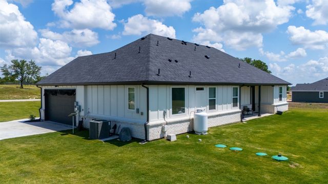 2004 Willy Dilly Road, Springtown, TX 76082