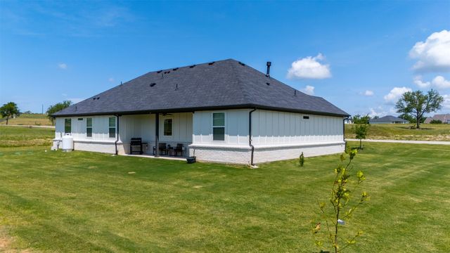 2004 Willy Dilly Road, Springtown, TX 76082