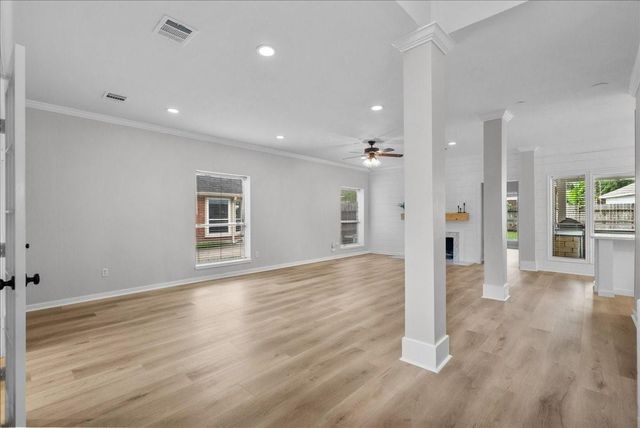 1907 Sandy Schoals Drive, League City, TX 77573