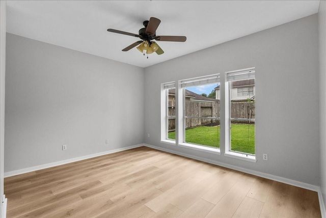 1907 Sandy Schoals Drive, League City, TX 77573