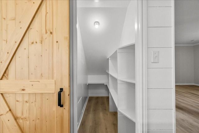 1907 Sandy Schoals Drive, League City, TX 77573