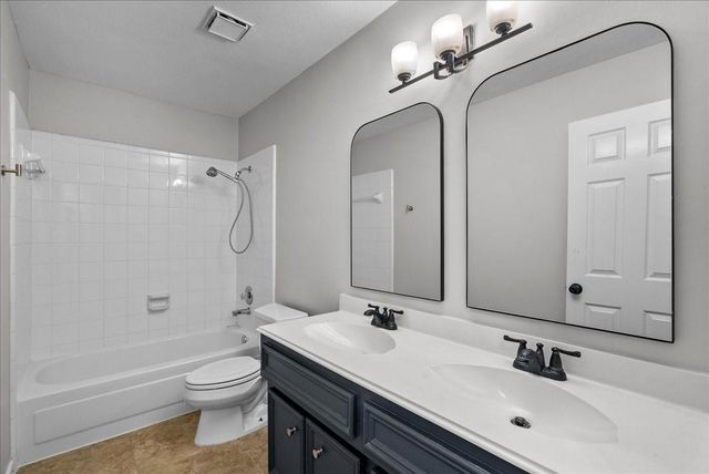 1907 Sandy Schoals Drive, League City, TX 77573