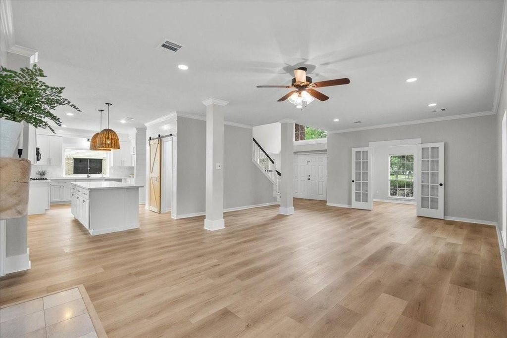 1907 Sandy Schoals Drive, League City, TX 77573