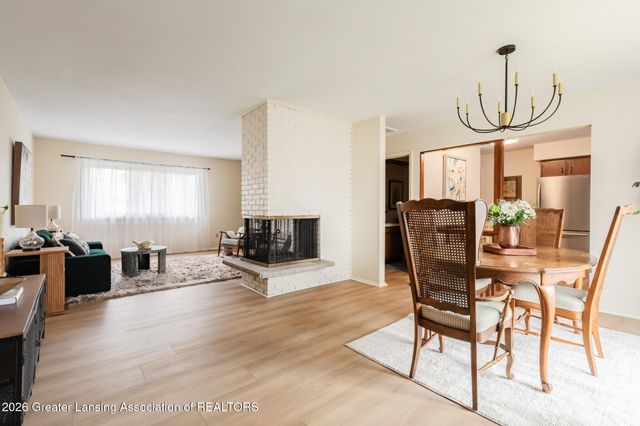 2111 Northwest Avenue, Lansing, MI 48906