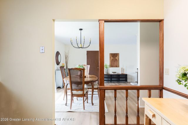 2111 Northwest Avenue, Lansing, MI 48906