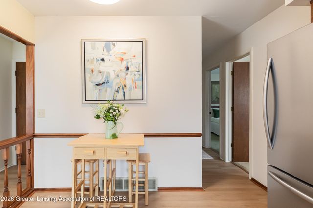 2111 Northwest Avenue, Lansing, MI 48906