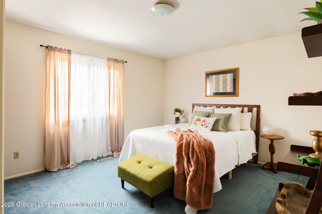 2111 Northwest Avenue, Lansing, MI 48906