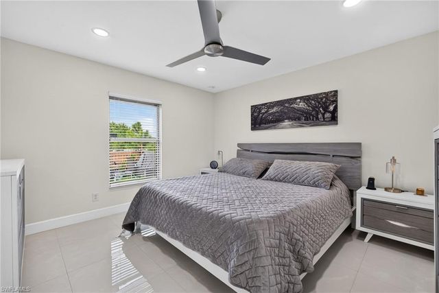 1042 Harwood AVE S, Lehigh Acres, FL 33974