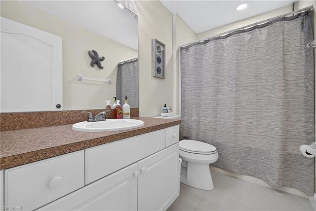 1042 Harwood AVE S, Lehigh Acres, FL 33974