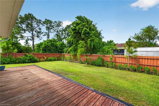 1042 Harwood AVE S, Lehigh Acres, FL 33974