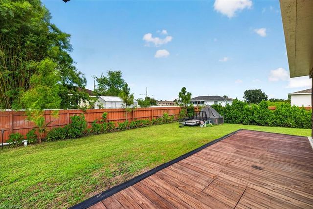 1042 Harwood AVE S, Lehigh Acres, FL 33974