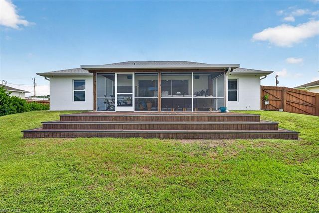 1042 Harwood AVE S, Lehigh Acres, FL 33974