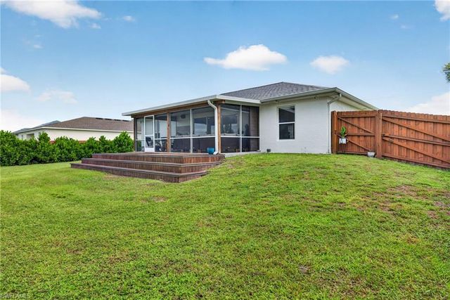 1042 Harwood AVE S, Lehigh Acres, FL 33974