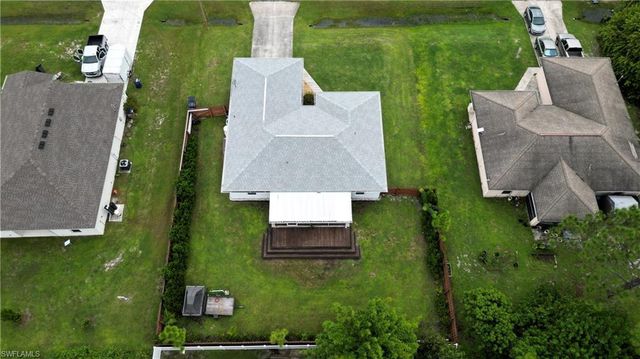 1042 Harwood AVE S, Lehigh Acres, FL 33974