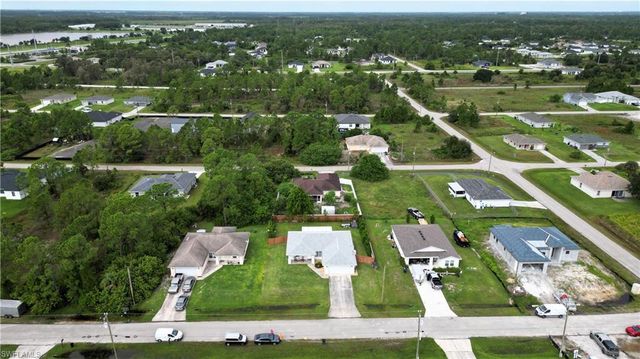 1042 Harwood AVE S, Lehigh Acres, FL 33974