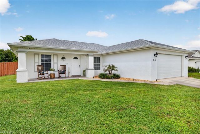 1042 Harwood AVE S, Lehigh Acres, FL 33974