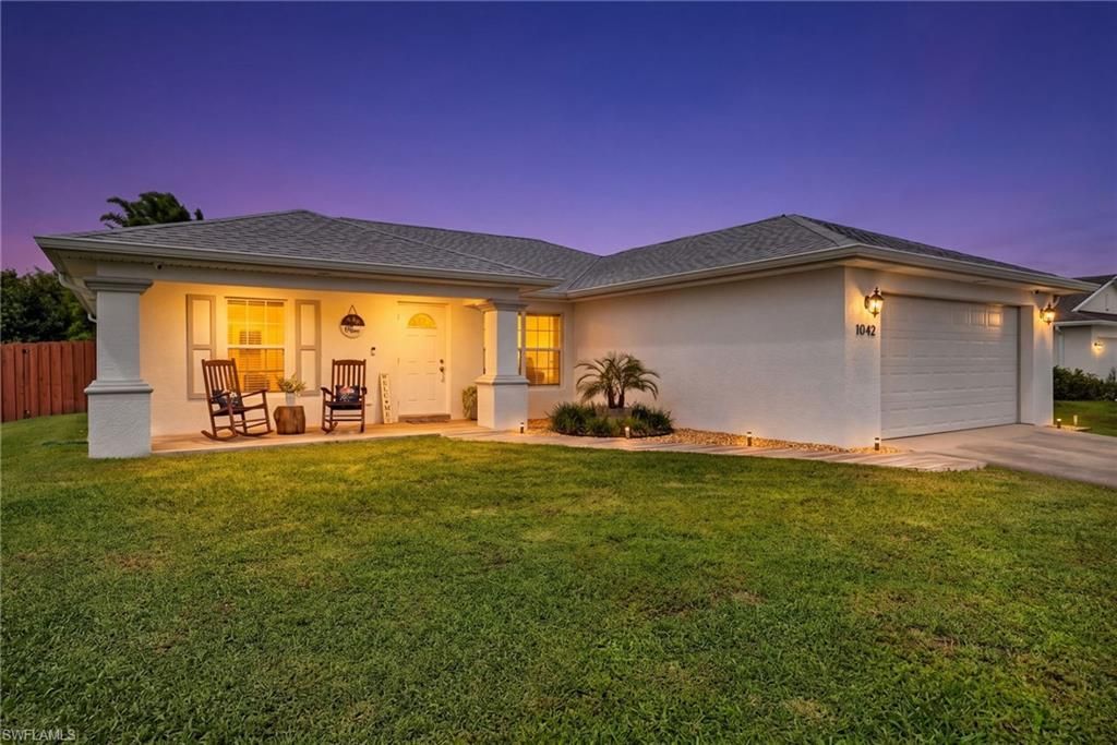1042 Harwood AVE S, Lehigh Acres, FL 33974
